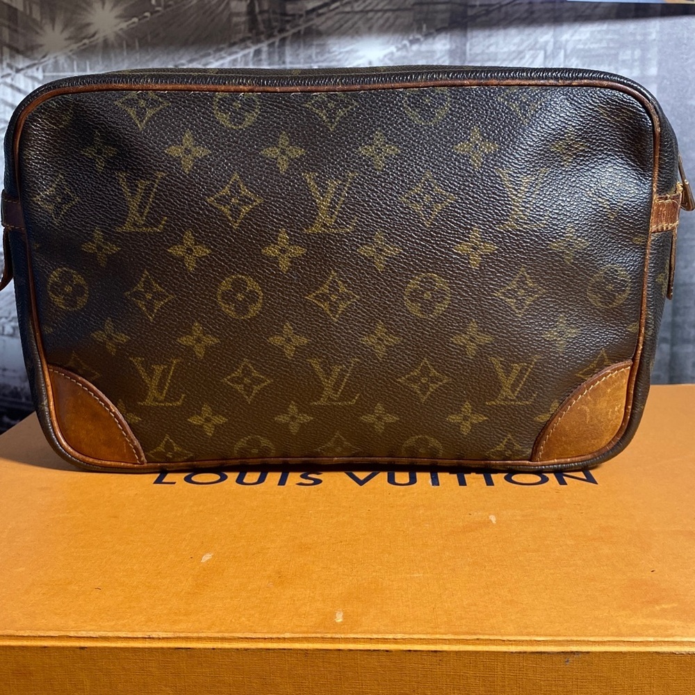 Authentic Louis Vuitton Monogram Cosmetic Bag - Picture 5 of 16